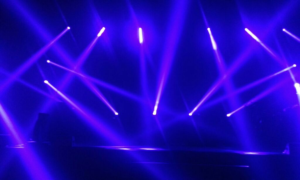 iluminação  eventos Cênica